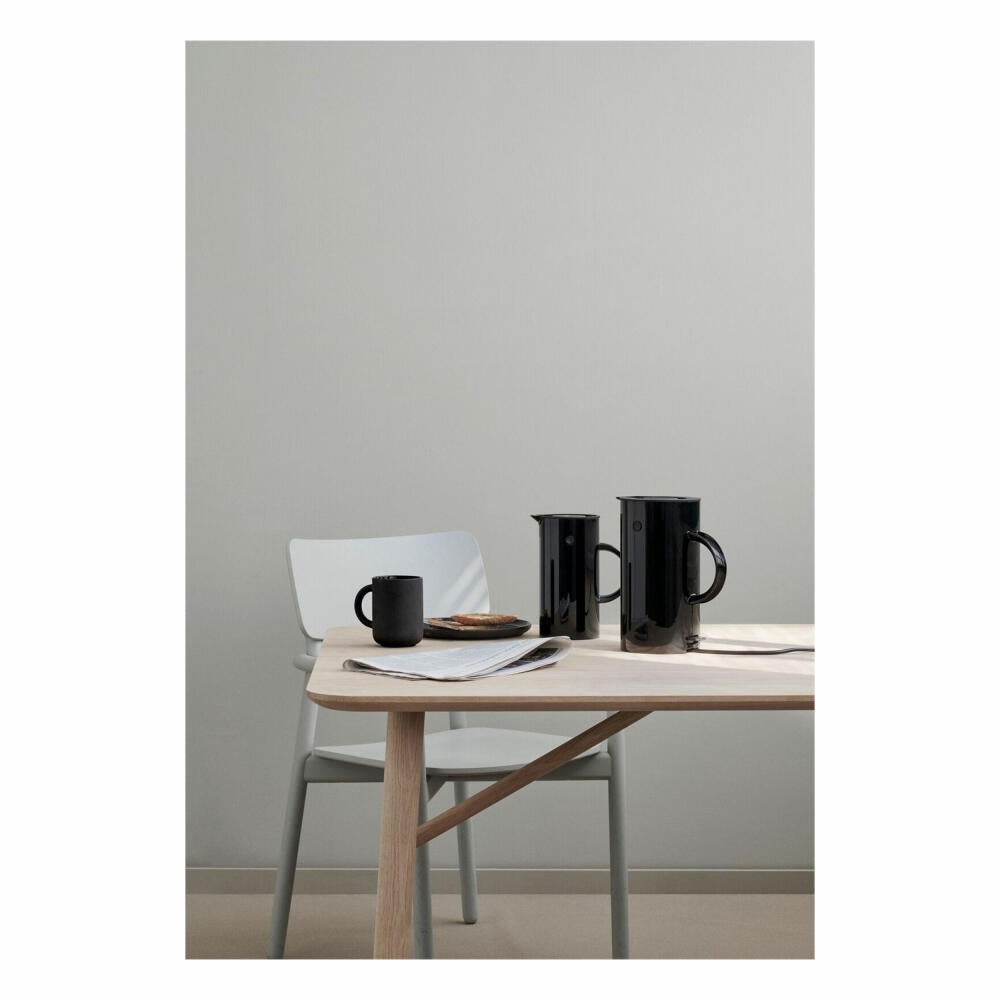 Stelton EM77 Wasserkocher, Wasser Kocher, Wassererhitzer mit Kalkfilter und Trockengehschutz, Kunststoff, Schwarz, 1.5 L, 890