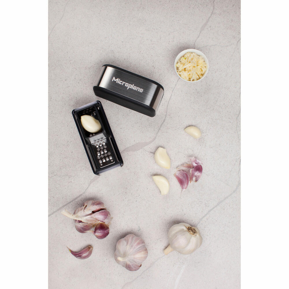 Microplane Knoblauchschneider, Knoblauchzerkleinerer, Edelstahl, Kunststoff, Schwarz, 48914