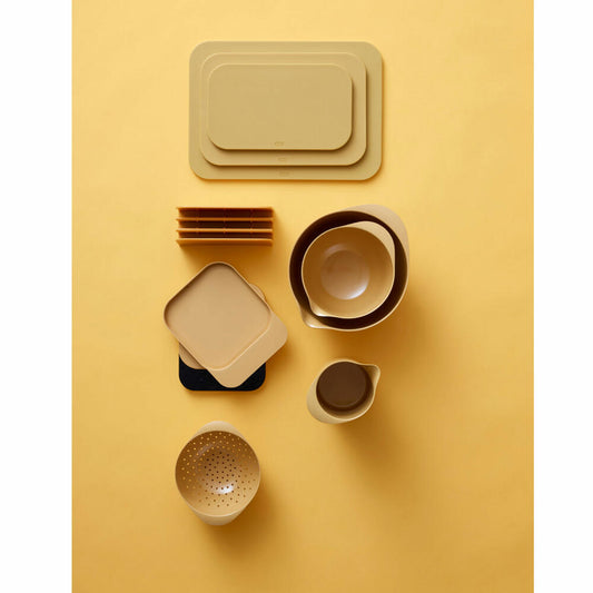 Rosti Schneidebrett Choptima, Schneidunterlage, PE-Kunststoff, Curry, 30.5 x 20.5 cm, 27793