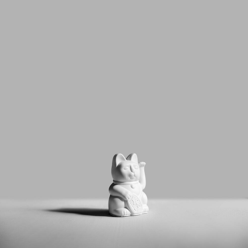 Donkey Products Lucky Cat Mini Maneki Neko, waving cat, lucky charm, plastic, white, 9.8 cm, 330539