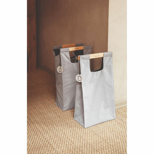 Eva Solo Mülltrennungstasche, Mülltrennsystem, wiederverwendbarer Müllbeutel, Kunststoff, Stahl, Stoff, Eichenholz, Grau, 28 L, 530690