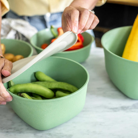 Koziol Connect Box 2 mit Deckel, Biozirkulärer Kunststoff, Nature Flower Blue, 2 L, 7871716