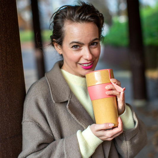 Koziol Thermo Mug with Lid Aroma To Go XL, Insulated Mug, Plastic-Wood Mix, Nature Coral, 700 ml, 7243704