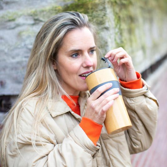 Koziol Thermo Mug with Lid Aroma To Go XL, Insulated Mug, Plastic-Wood Mix, Nature Ash Grey, 700 ml, 7243701