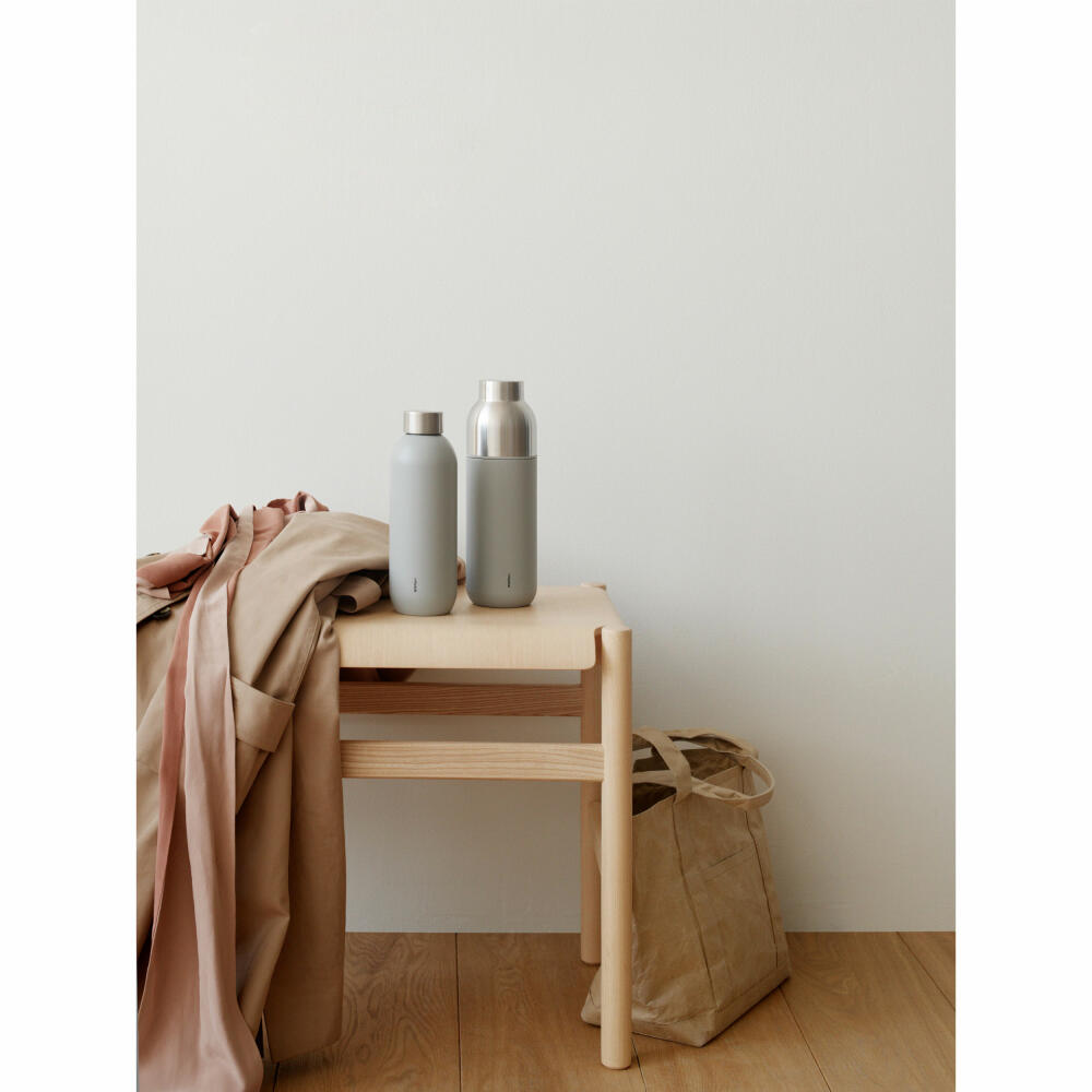 Stelton Isolierflasche Keep Warm Light Grey, Trinkflasche, Edelstahl, Kunststoff, Grau, 0.75 Liter, 366-1