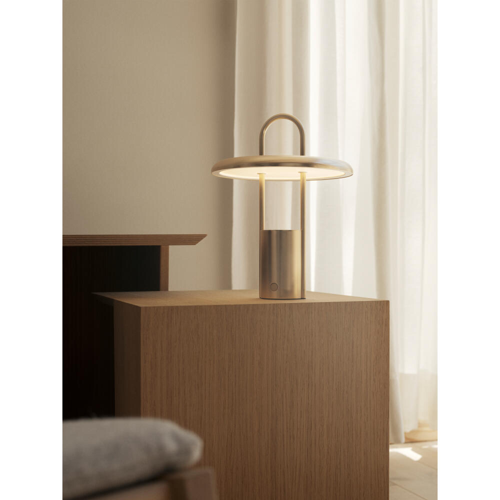 Stelton portable Tischleuchte Pier, Lampe, Eisen, ABS Kunststoff, Brass, 614-2