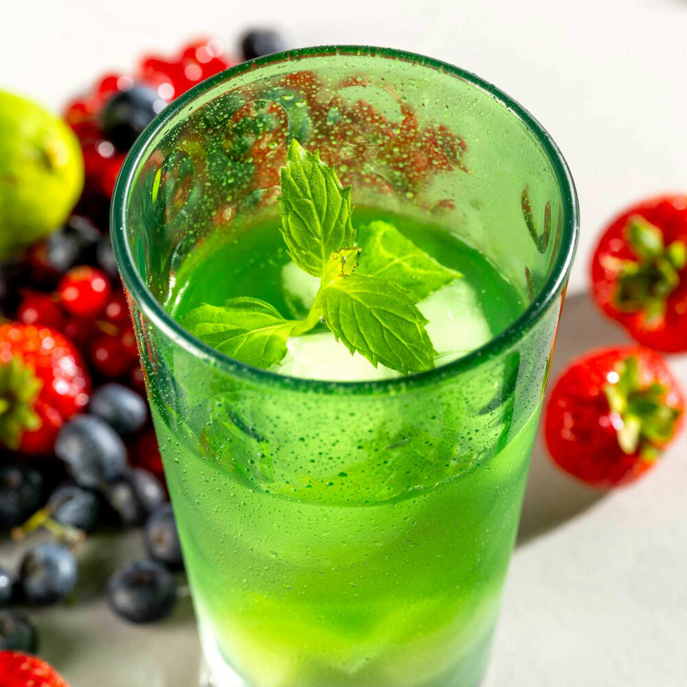 Leonardo Trinkglas Optic, Trinkbecher, Kalk-Natron-Glas, Hellgrün, 540 ml, 023484