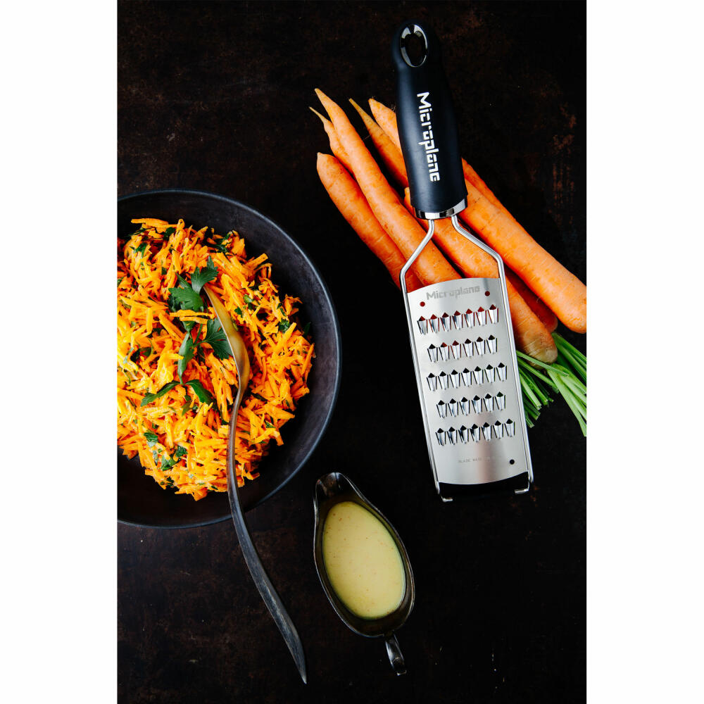 Microplane Julienne Grater Gourmet Fine, Kitchen Grater for Julienne Strips, Stainless Steel, Plastic, Black, 45003