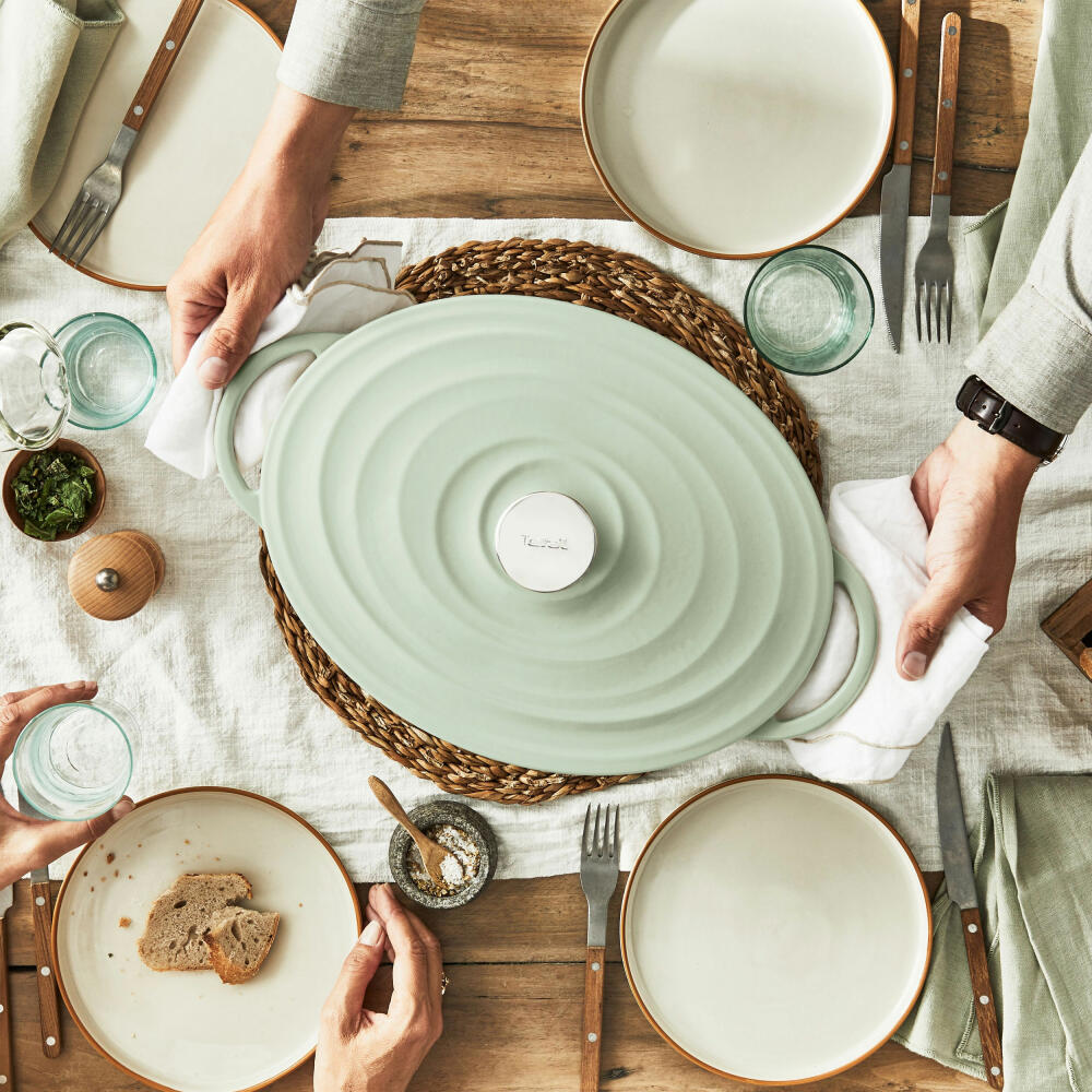 Tefal Lov Ovaler Bräter, Schmortopf, Kochtopf, Induktionsgeeignet, Gusseisen, Hellgrün, 34 cm, E25806