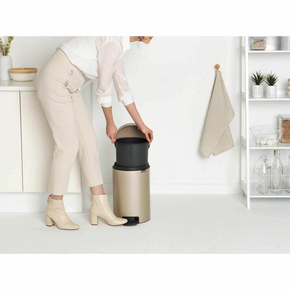 Brabantia Treteimer NewIcon, Abfalleimer, Mülleimer, Stahl, Metallic Gold, 12 L, 304446