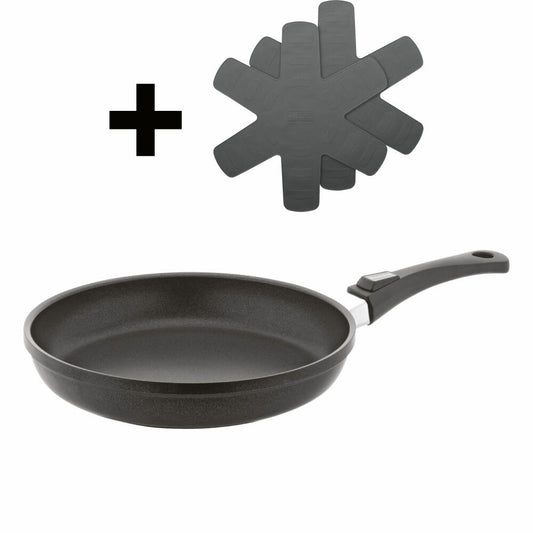 Berndes Vario Click Induction frying pan set with 2x silicone pan protectors, pan, non-stick coating, cast aluminum, black, Ø 28 cm