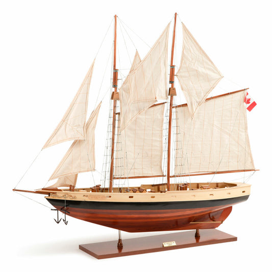 Authentic Models Ship Model Bluenose II Painted, Sailing Ship, Decoration, Cedar Wood, AS138