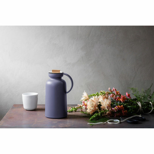 Eva Solo Silhouette Isolierkanne, Kaffekanne, Teekanne, Isokanne, Kanne, Violet Blue, 1 L, 502874