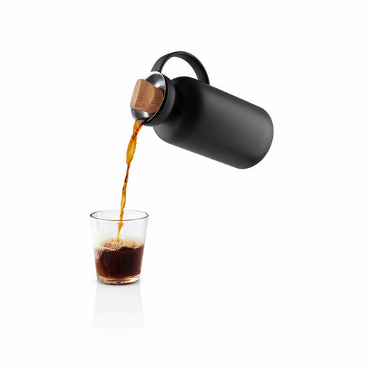 Eva Solo Karaffe Silhouette, Wasserkaraffe mit Deckel, Edelstahl, Kunststoff, Silikon, Eichenholz, Schwarz, 1 L, 502870
