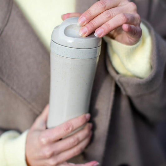 Koziol Trinkflasche Oase, Wasserflasche, Biozirkulärer Kunststoff, Nature Flower Blue, 425 ml, 7708716