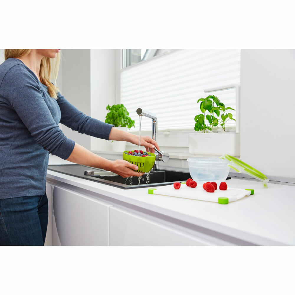 Emsa Frischhaltedose Clip & Go Fruit Bowl, Früchtedose mit Siebeinsatz, Kunststoff, Grün, 1.1 Liter, N1072200