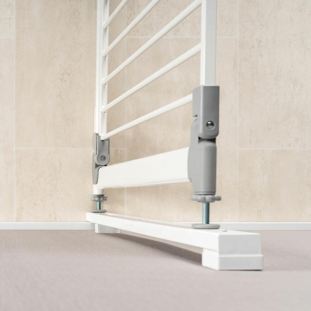 reer WallFlex Bodenleistenset, Befestigungsleisten für Schutzgitter, Kindersicherung, Kinder Sicherung, 46060