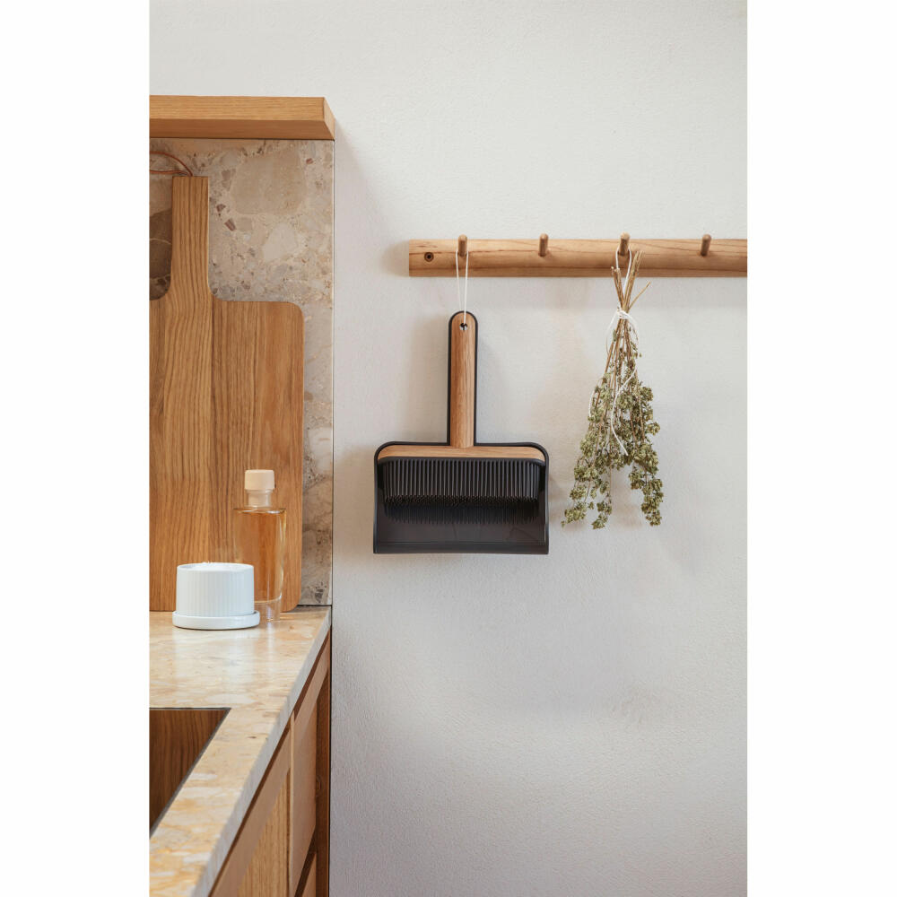 Eva Solo hand brush and dustpan, dustpan set, oak wood, plastic, silicone, black, 530671