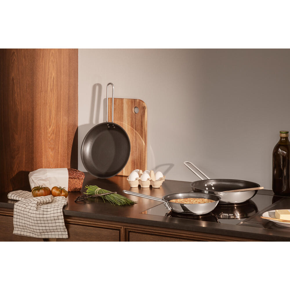 Eva Trio Stainless Steel Bratpfanne, Pfanne, Induktionsgeeignet, Aluminium, Edelstahl, Polished Steel, 24 cm, 302724